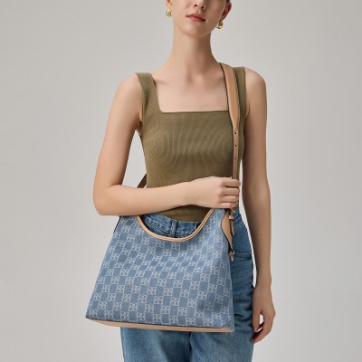 Large-capacity commuter new texture bag denim bag