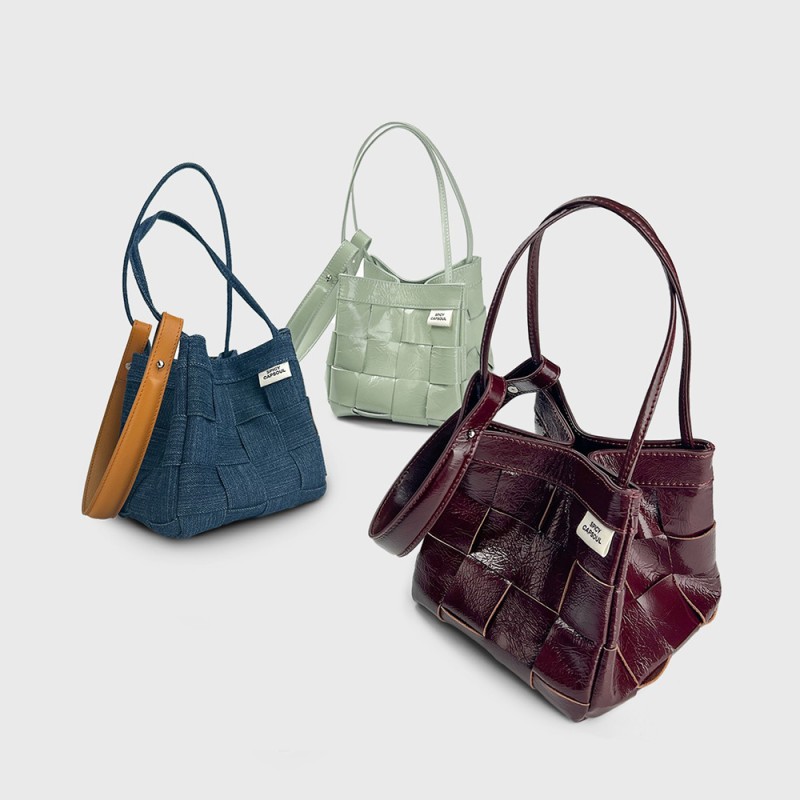 Bucket bag, chain, diamond grid bag, leather one shoulder crossbody bag