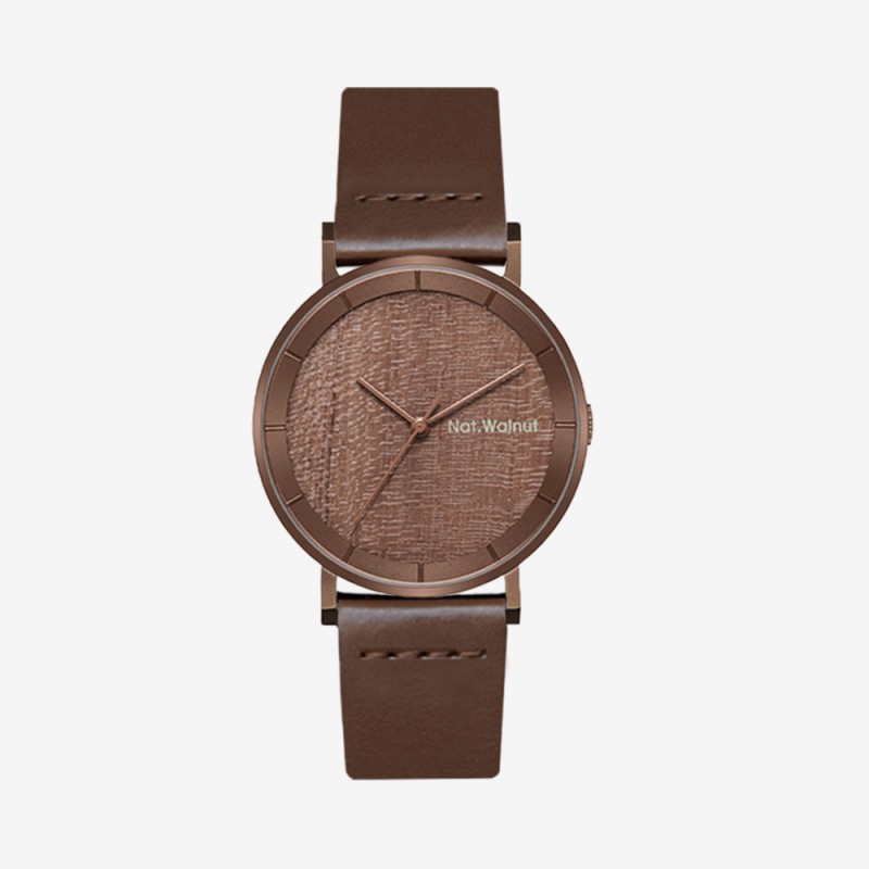 Walnut. A niche wooden watch with a simple Japanese-style retro design. It's a creative wooden men's watch